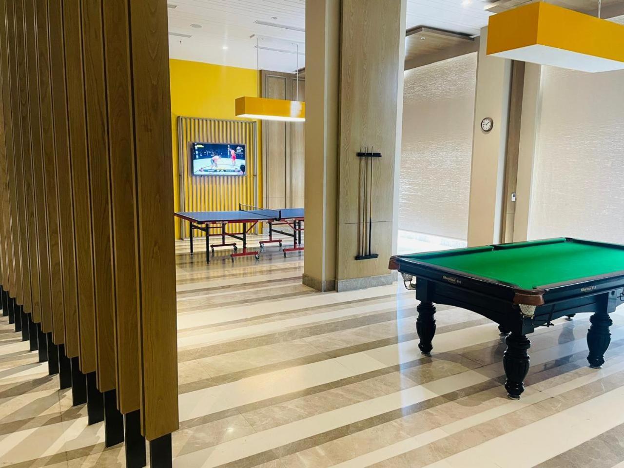 Apartment The Grace Residency - Gomtinagar, *