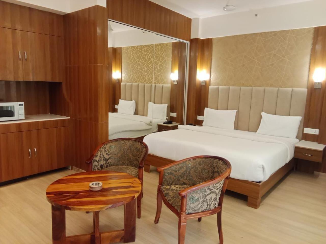 The Grace Residency - Gomtinagar, Apartment Lucknow