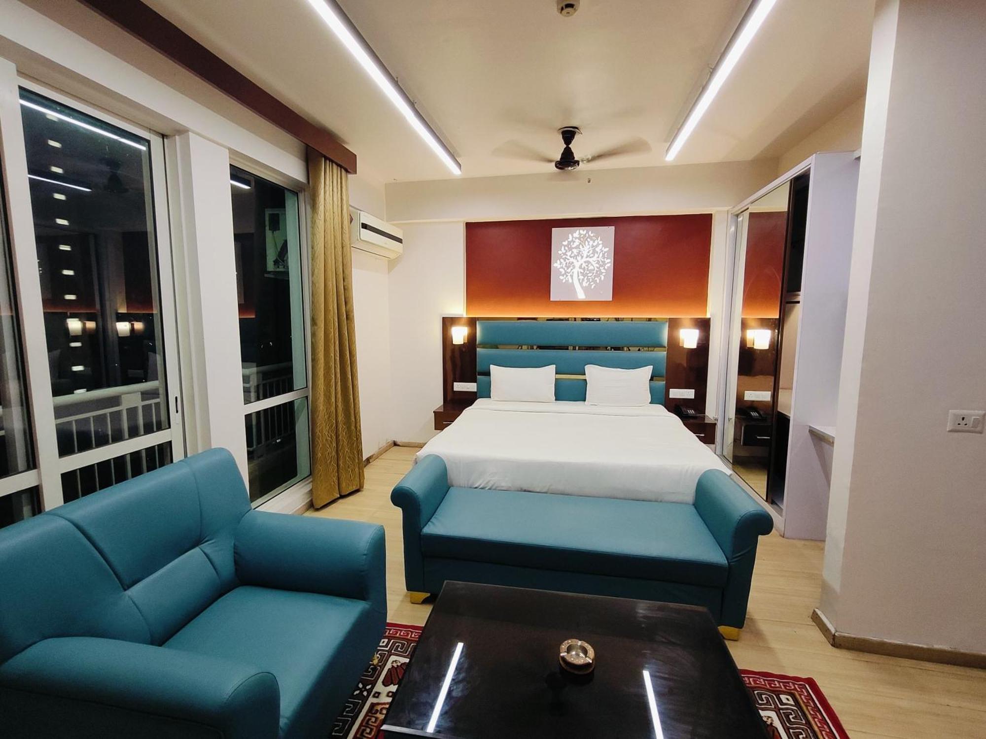 The Grace Residency - Gomtinagar, * Lucknow