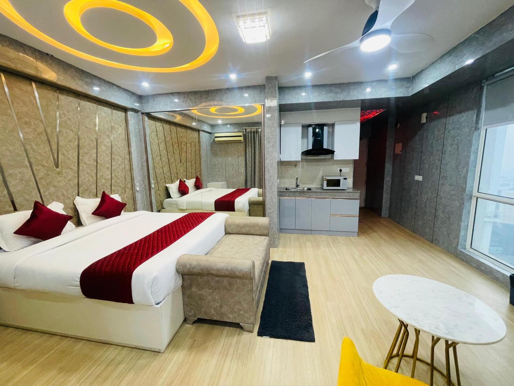 The Grace Residency - Gomtinagar, Apartment