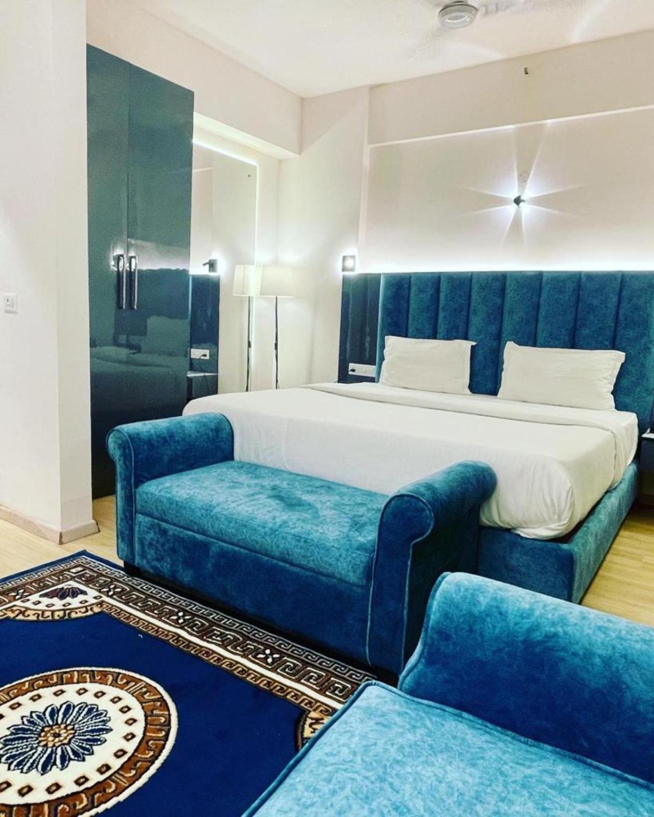 Apartment The Grace Residency - Gomtinagar, Lucknow