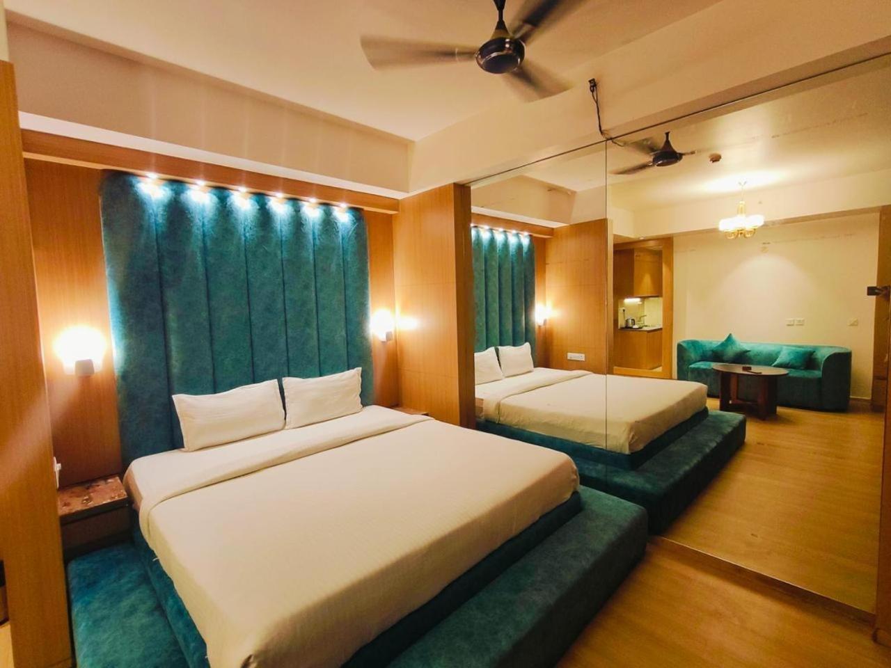 The Grace Residency - Gomtinagar, Apartment