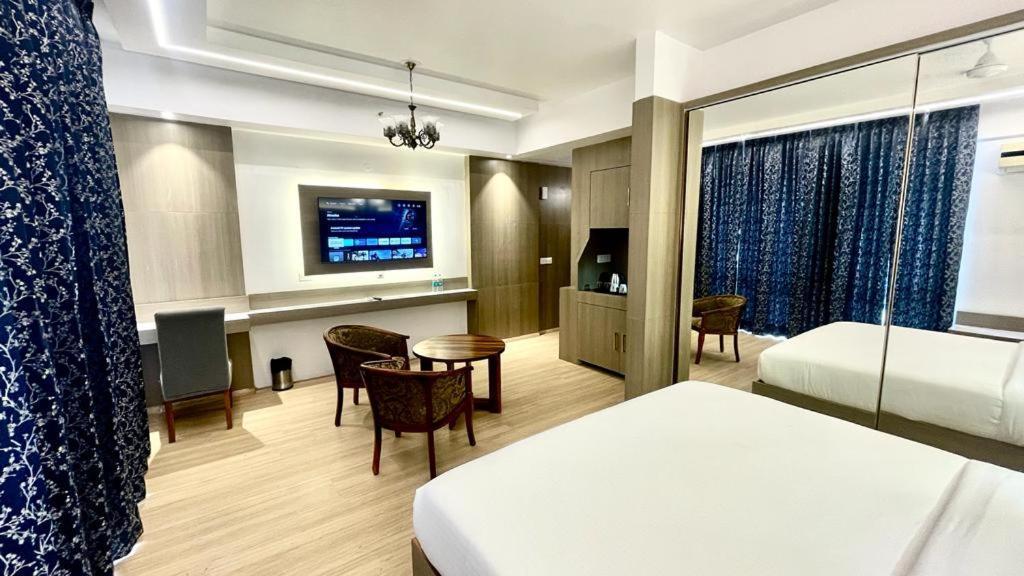 Apartment The Grace Residency - Gomtinagar,